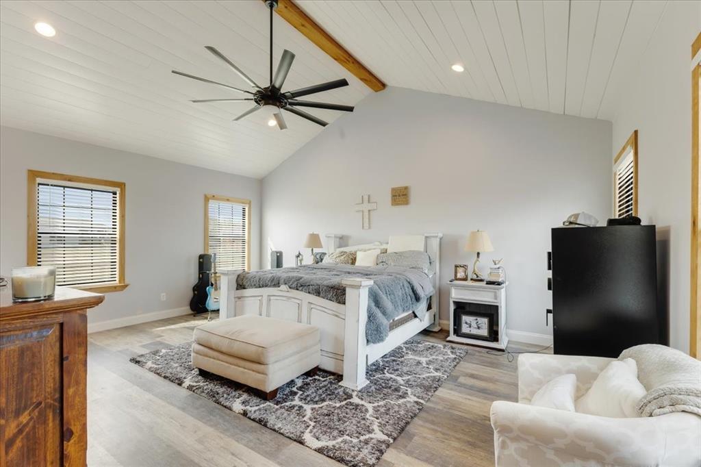 836 Fm-2068 Property Photo 15