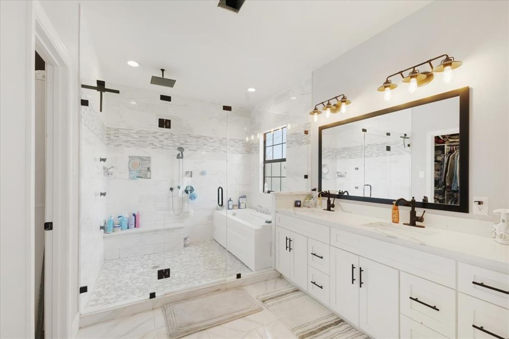 836 Fm-2068 Property Photo 17