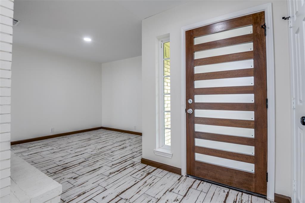1055 Wright Street Property Photo 3