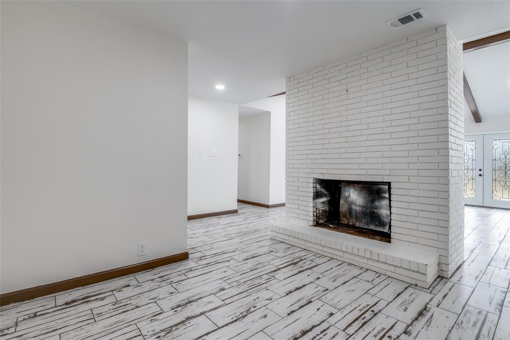 1055 Wright Street Property Photo 5