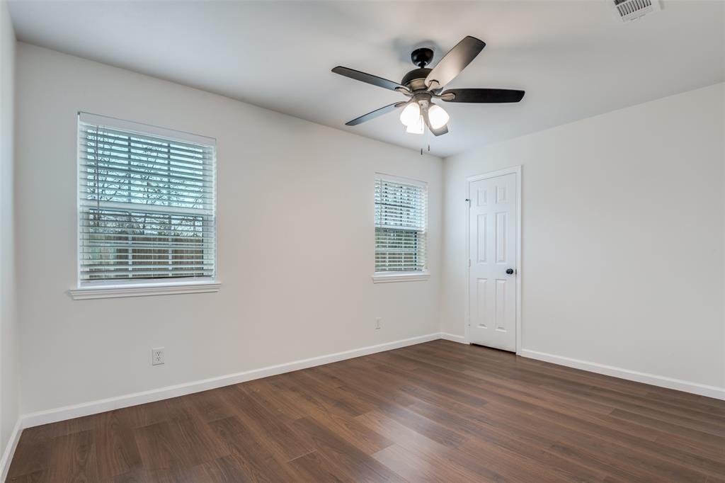 1055 Wright Street Property Photo 12