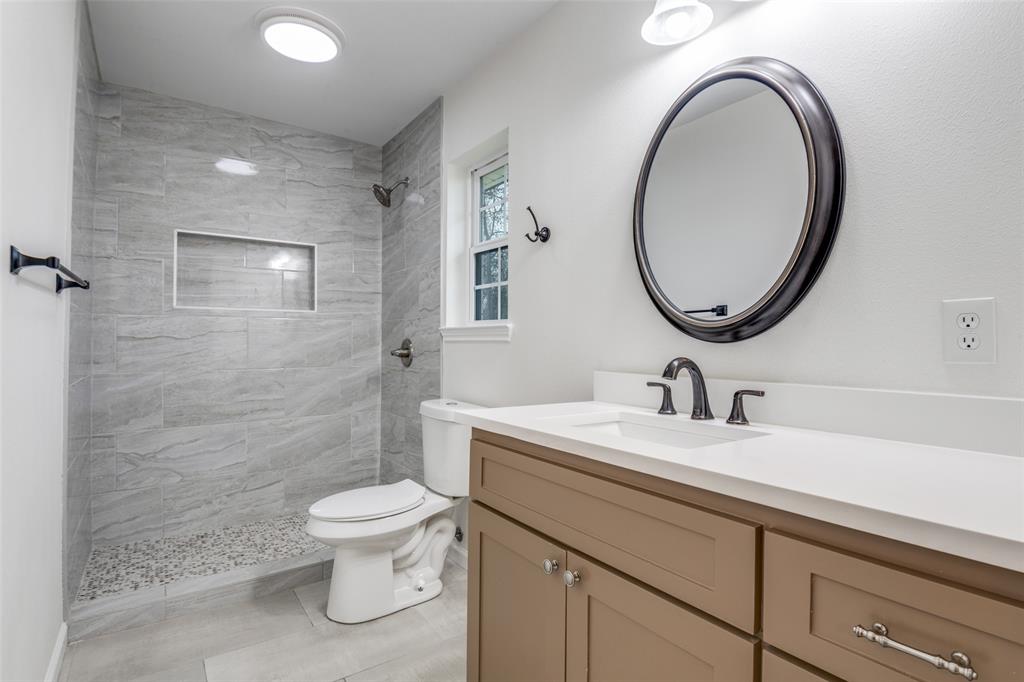 1055 Wright Street Property Photo 16