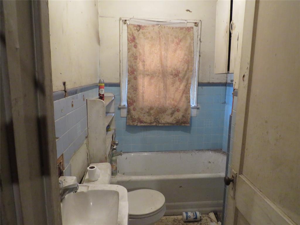 3638 Cleveland Street Property Photo 11