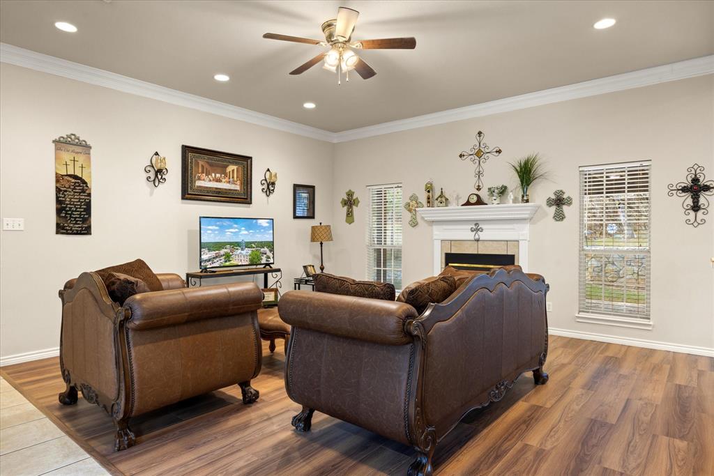 119 Spanish Oaks Trail Property Photo 5