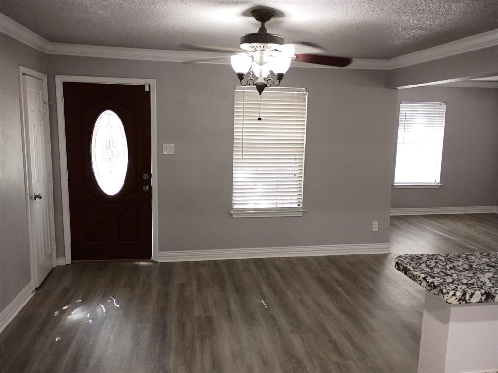 208 Almond Street Property Photo 4