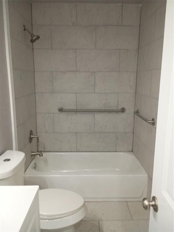 208 Almond Street Property Photo 28