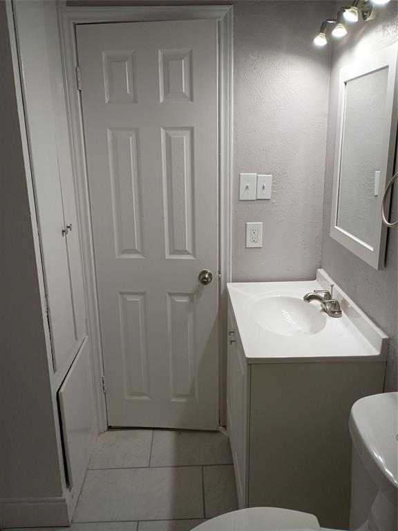 208 Almond Street Property Photo 29