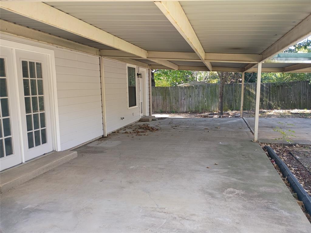208 Almond Street Property Photo 30