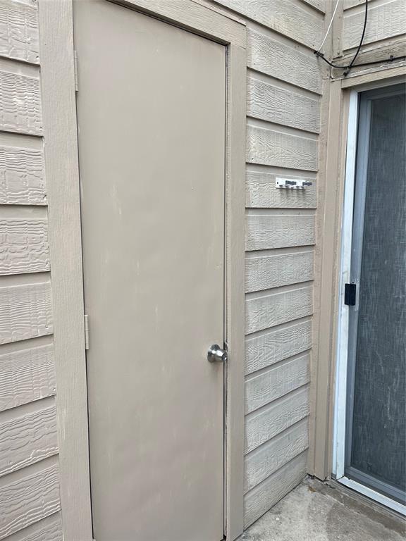 887 Dublin Drive D Property Photo 12