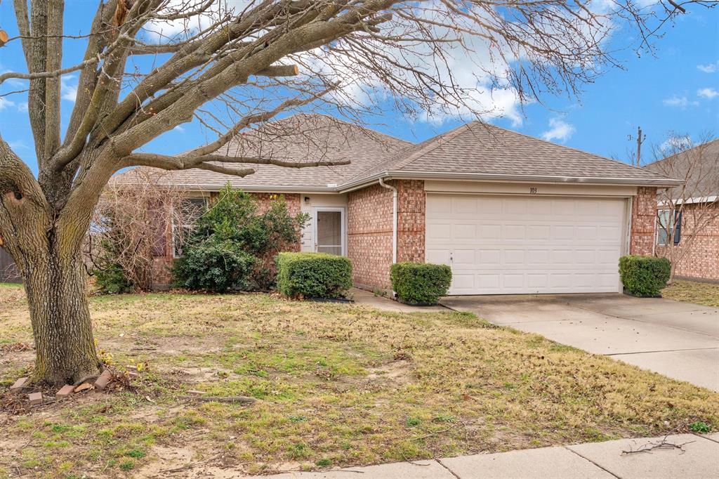 103 Charleston Drive Property Photo 1