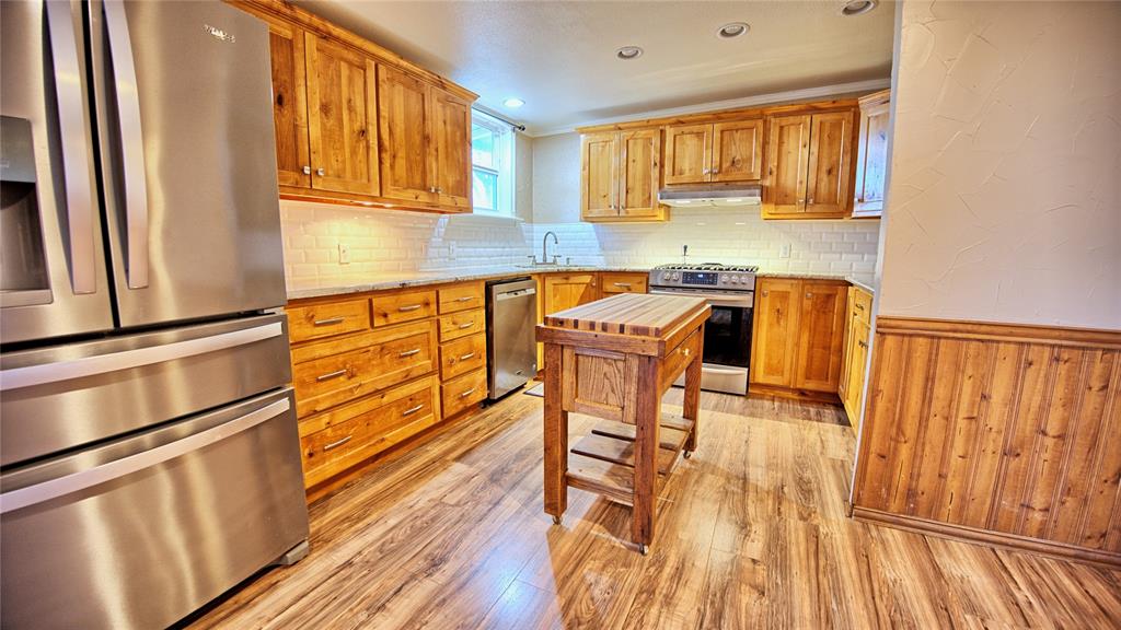 584 W Alamo Road Property Photo 3