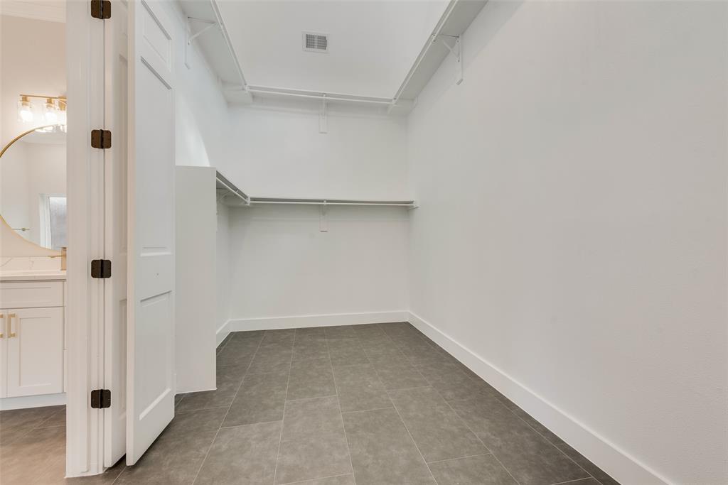 4621 Hallmark Drive Property Photo 22
