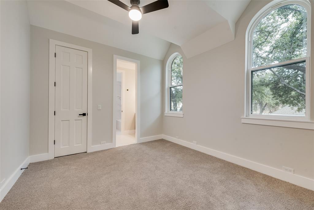 4621 Hallmark Drive Property Photo 31