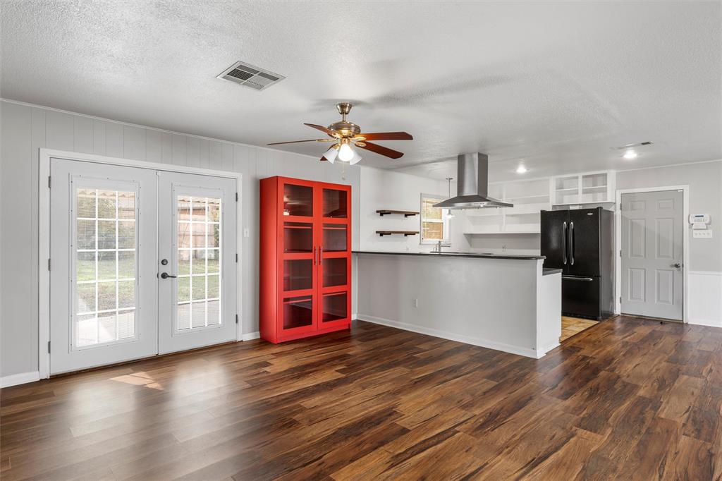 2208 Lake Forest Drive Property Photo 15