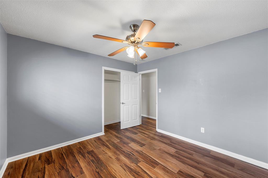 2208 Lake Forest Drive Property Photo 17