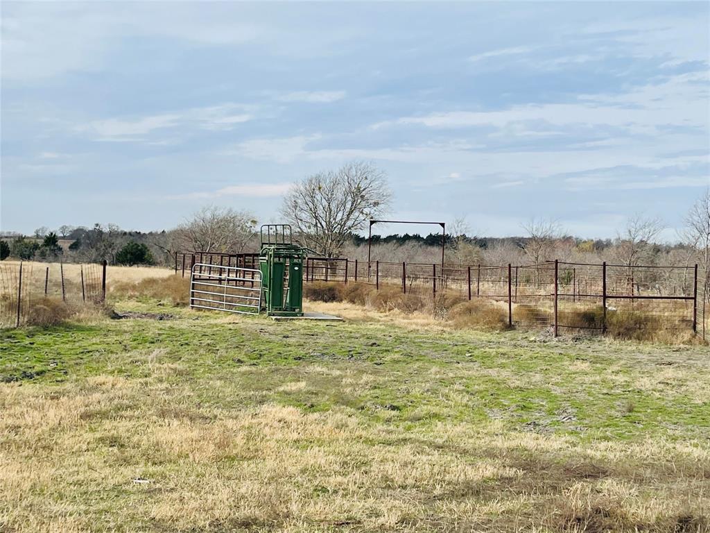 21517 Sw County Road 4040 Property Photo 8