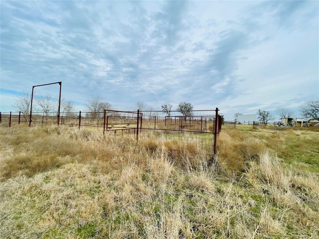 21517 Sw County Road 4040 Property Photo 9