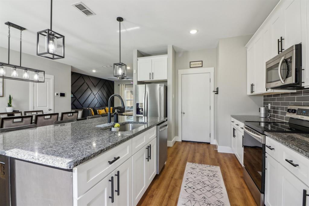 6165 River Pointe Drive Property Photo 13
