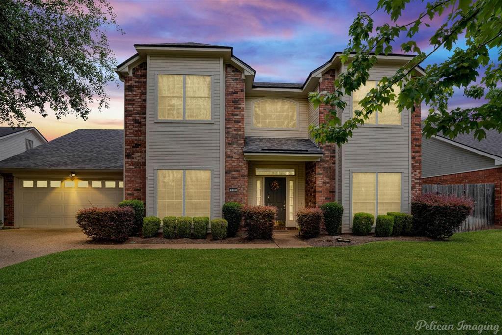 110 Kings Crossing Property Photo 3
