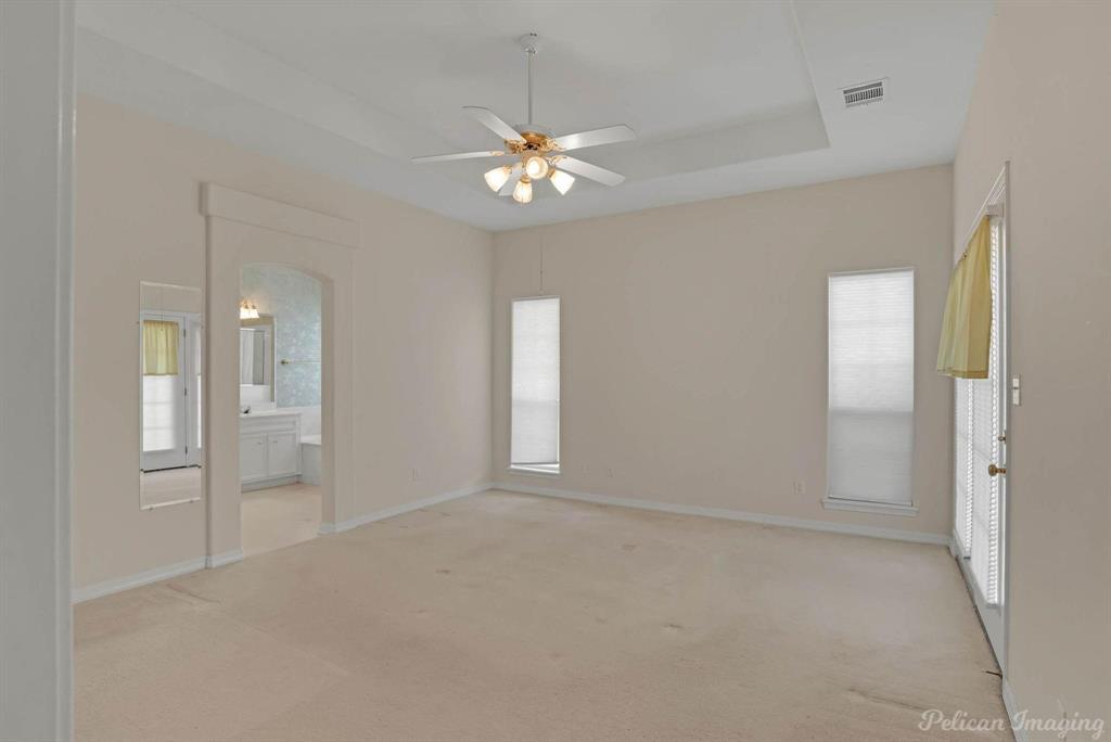 110 Kings Crossing Property Photo 15