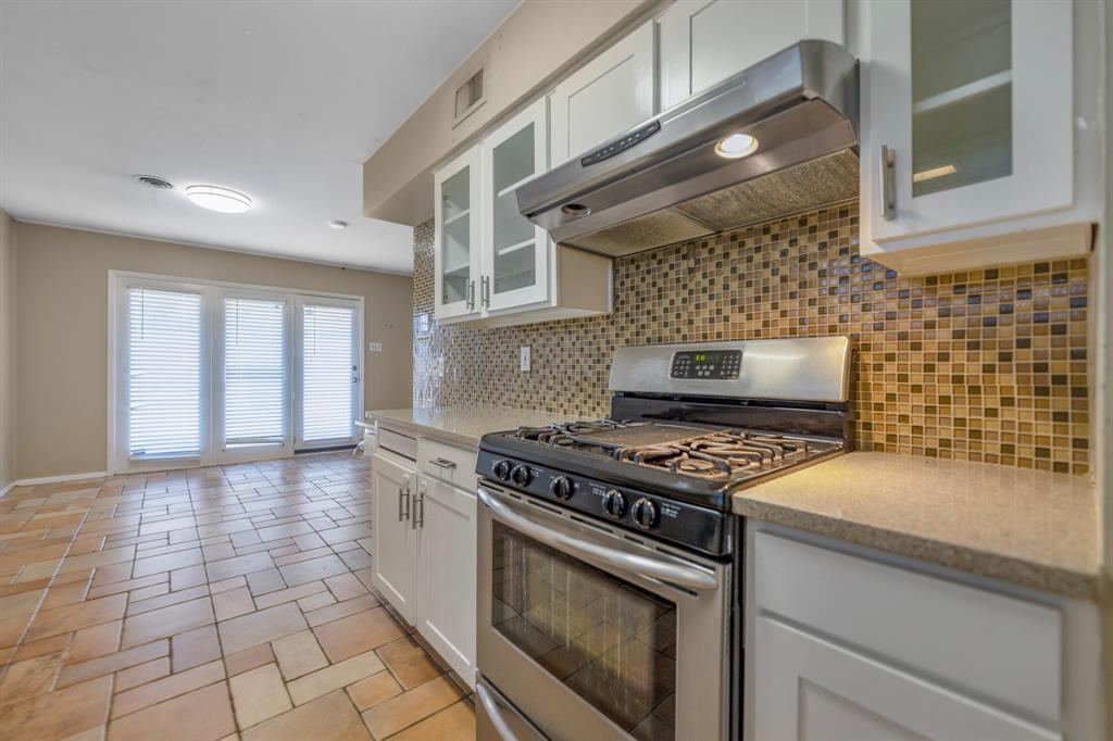 518 Worcester Way Property Photo 14