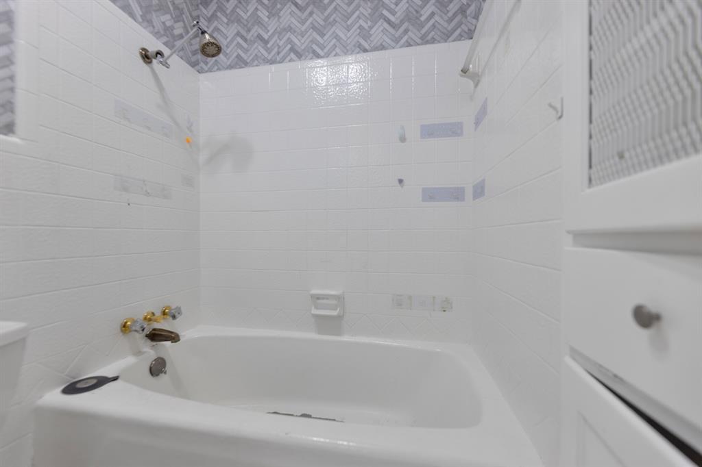 518 Worcester Way Property Photo 18