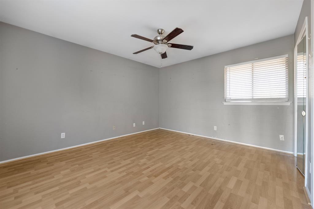 518 Worcester Way Property Photo 24