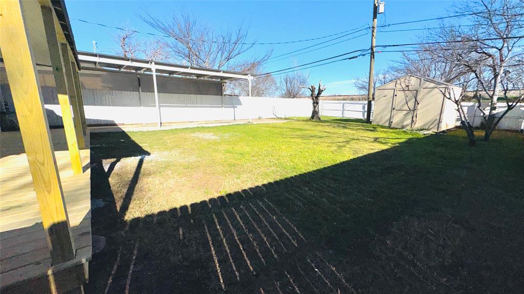 3297 Todd Avenue Property Photo 8