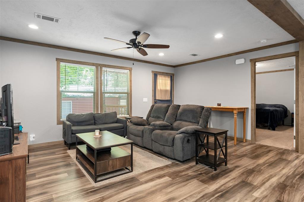 136 Thunderbird Drive Property Photo 11