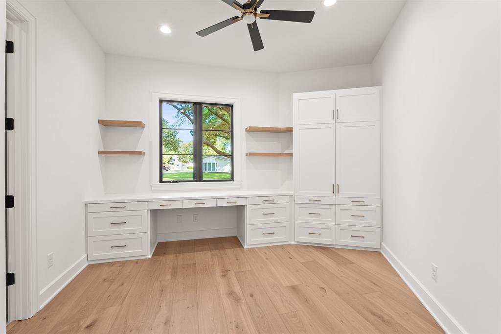 1211 Seminole Drive Property Photo 22