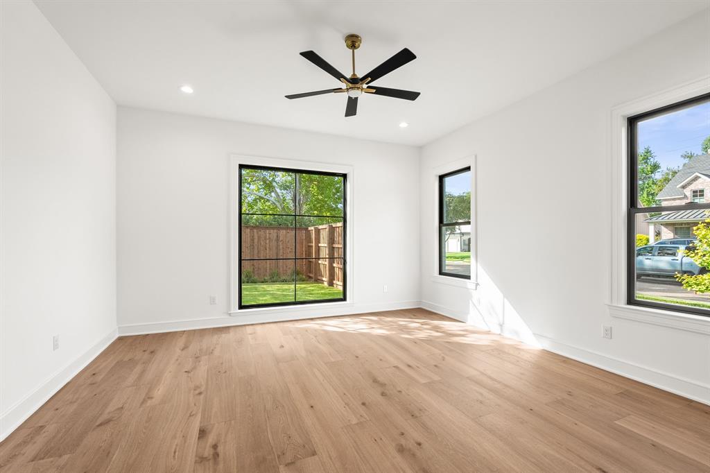 1211 Seminole Drive Property Photo 24