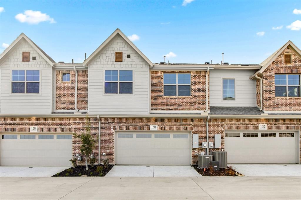 1208 Armstrong Property Photo 36