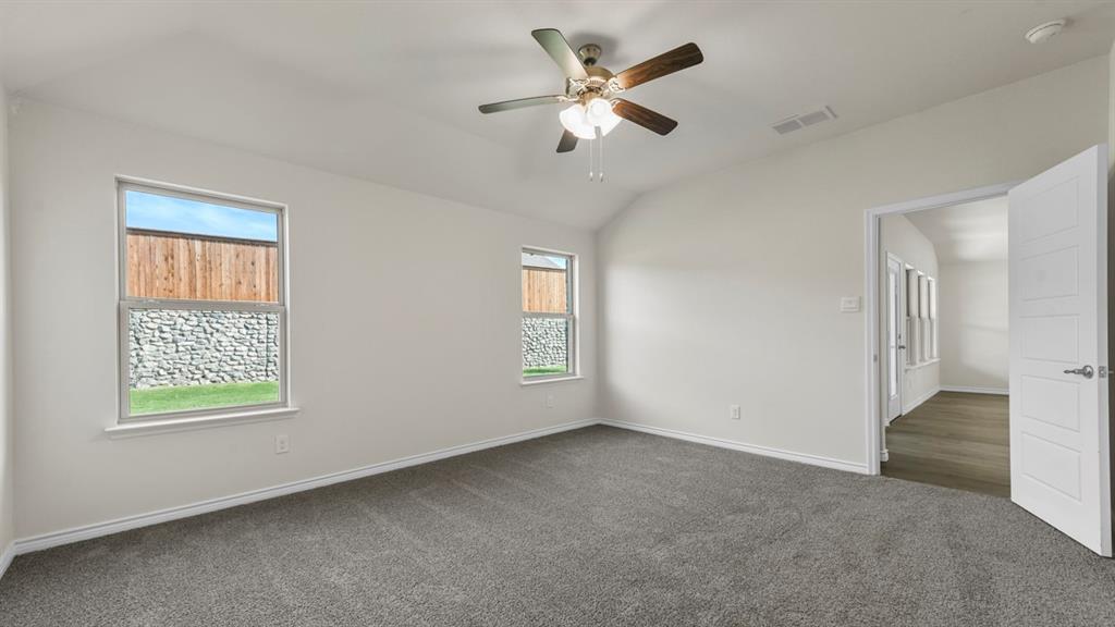 2060 Hearn Drive Property Photo 15
