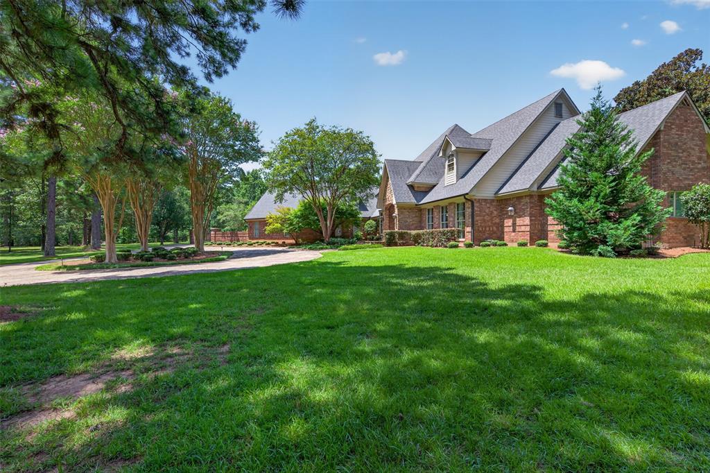 1330 Forest Creek Drive Property Photo 6