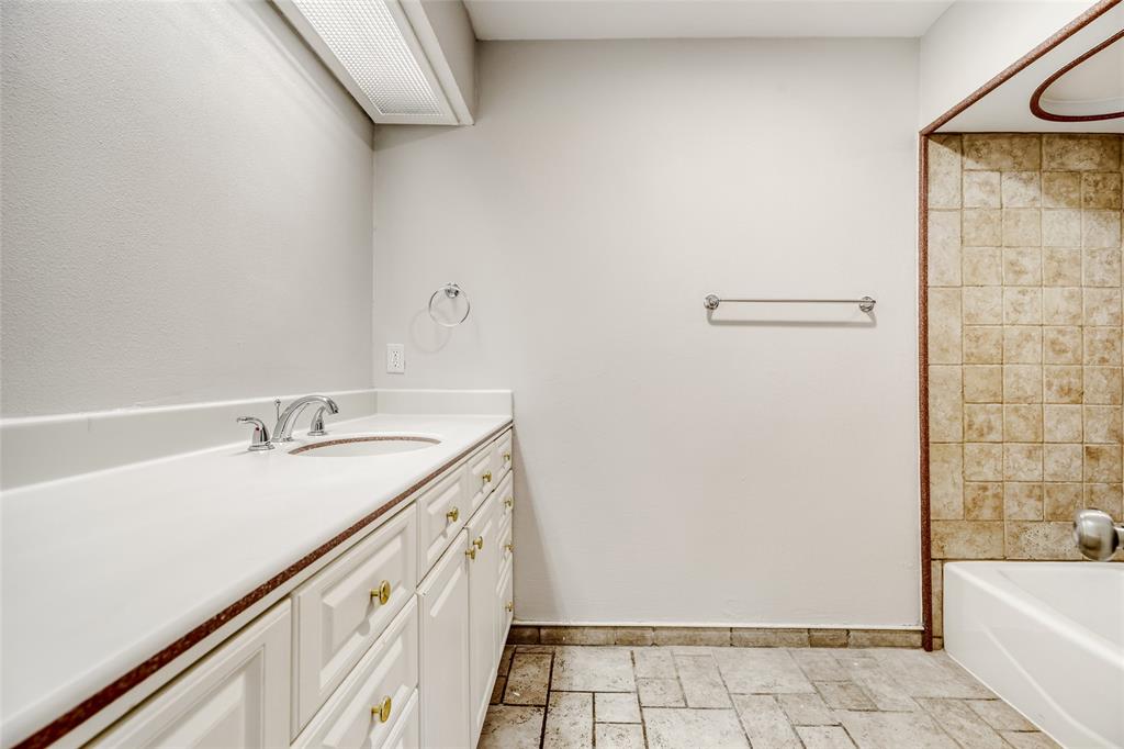 6639 Winterwood Lane Property Photo 23