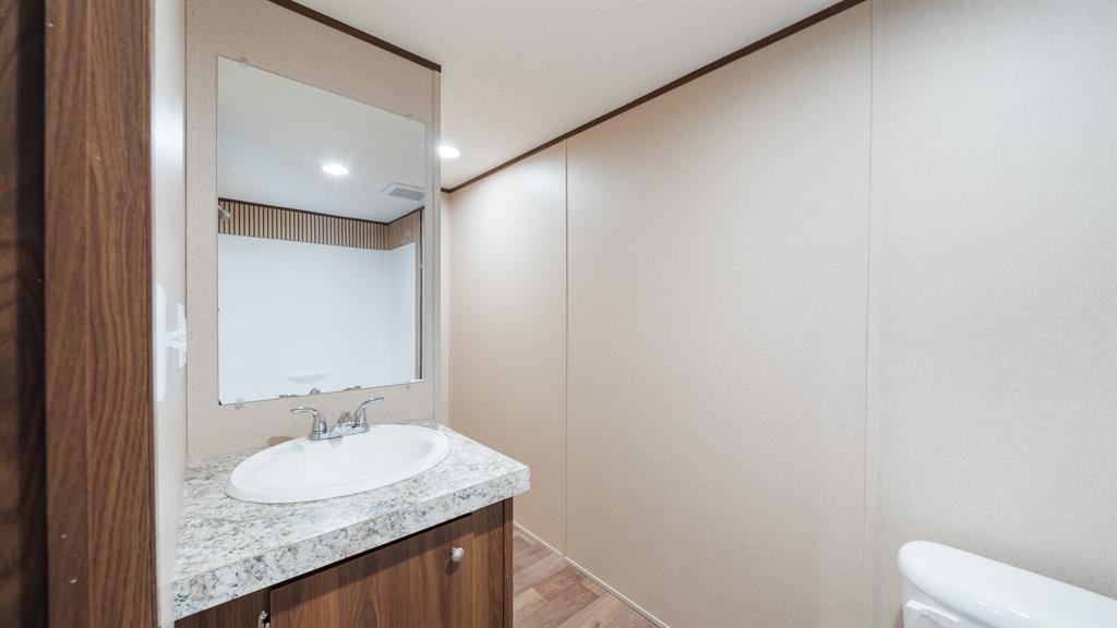 721 Queens Drive Property Photo 15
