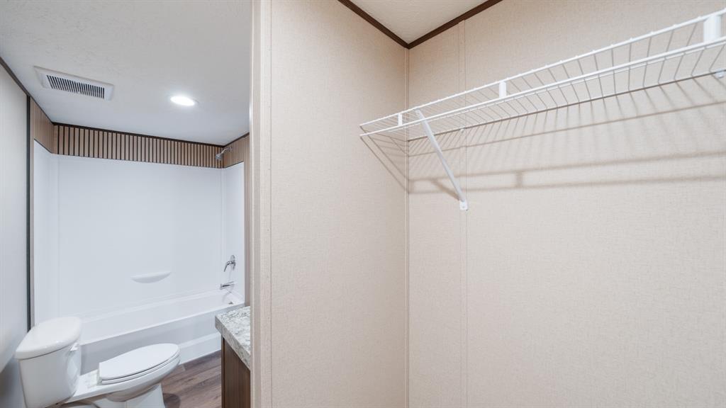 721 Queens Drive Property Photo 16