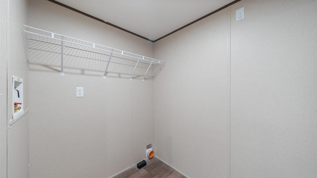 721 Queens Drive Property Photo 22
