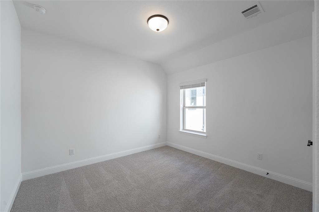 2212 Valencia Drive Property Photo 17
