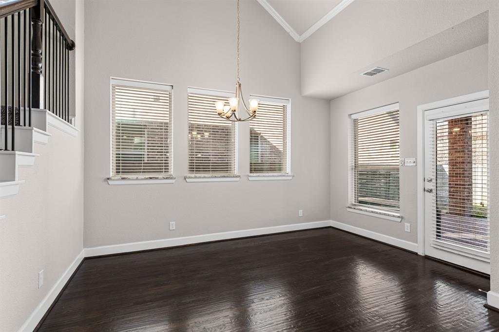 220 Sunrise Drive Property Photo 10