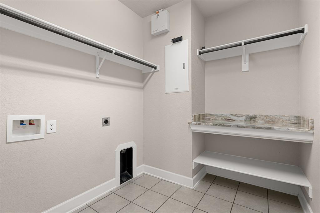 220 Sunrise Drive Property Photo 25