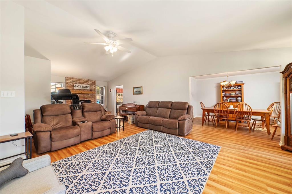 1600 Shaw Drive Property Photo 10