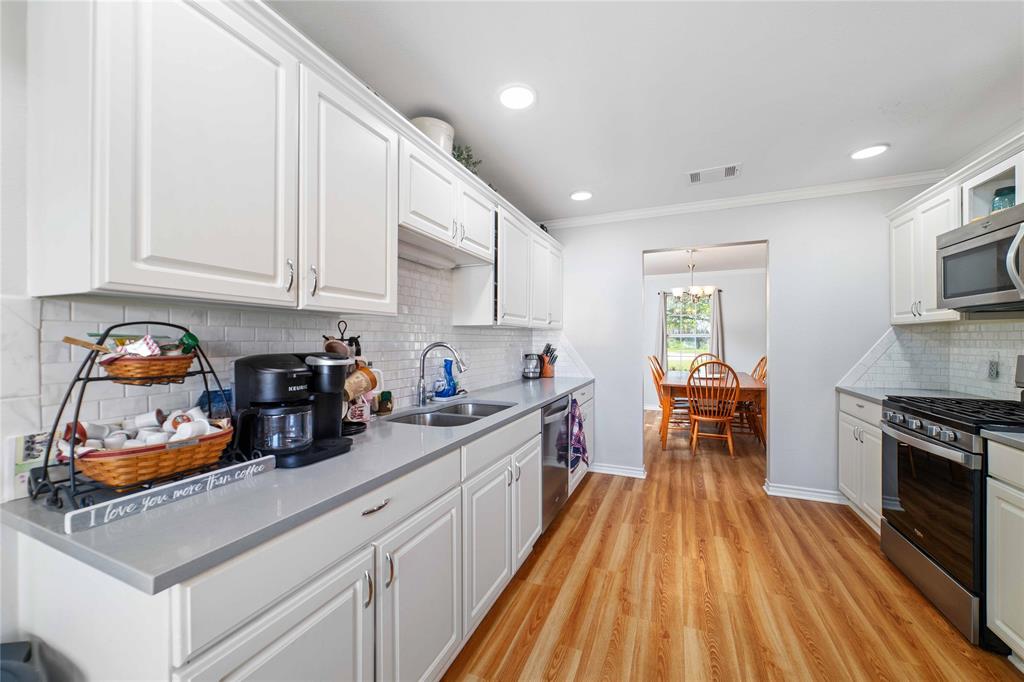 1600 Shaw Drive Property Photo 14