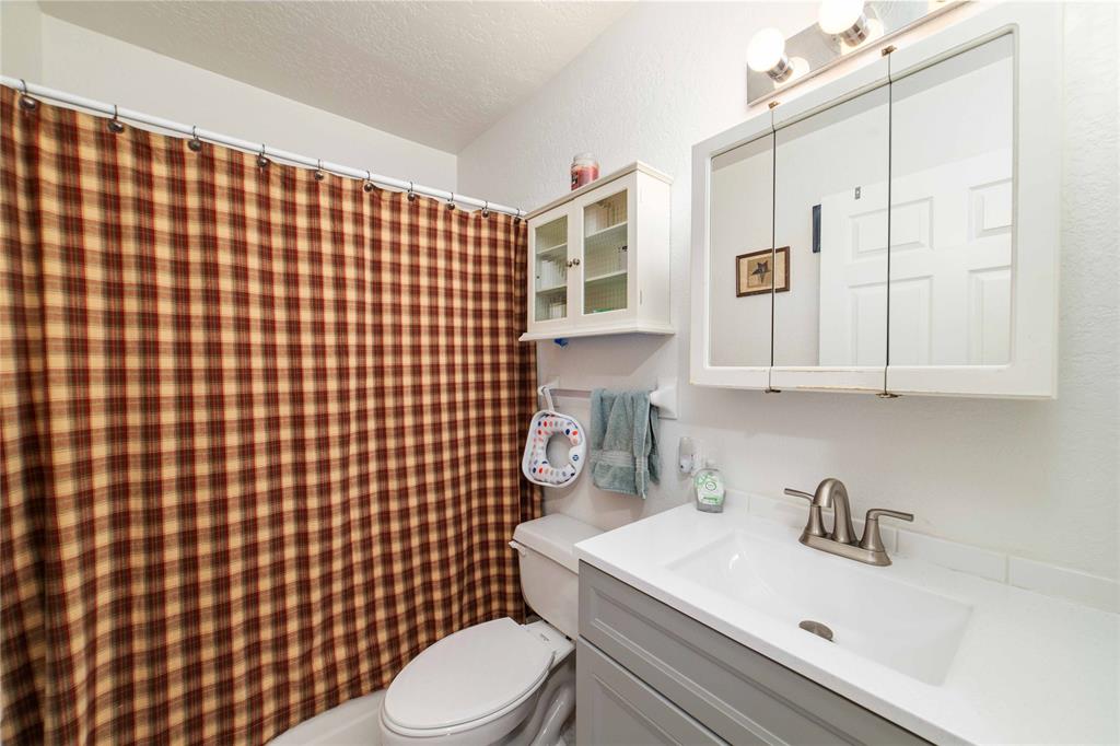 1600 Shaw Drive Property Photo 24