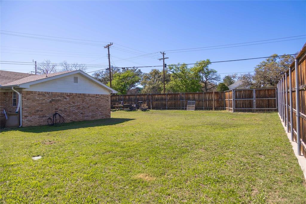 1600 Shaw Drive Property Photo 29