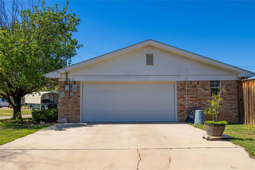 1600 Shaw Drive Property Photo 32