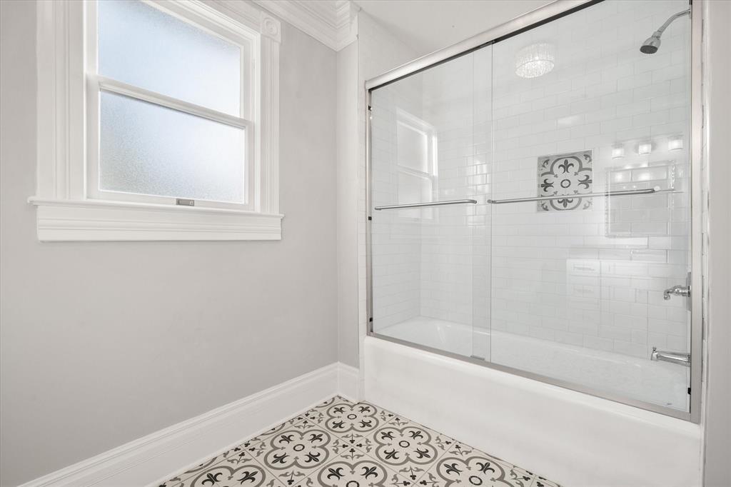 1020 W 3rd Avenue Property Photo 34