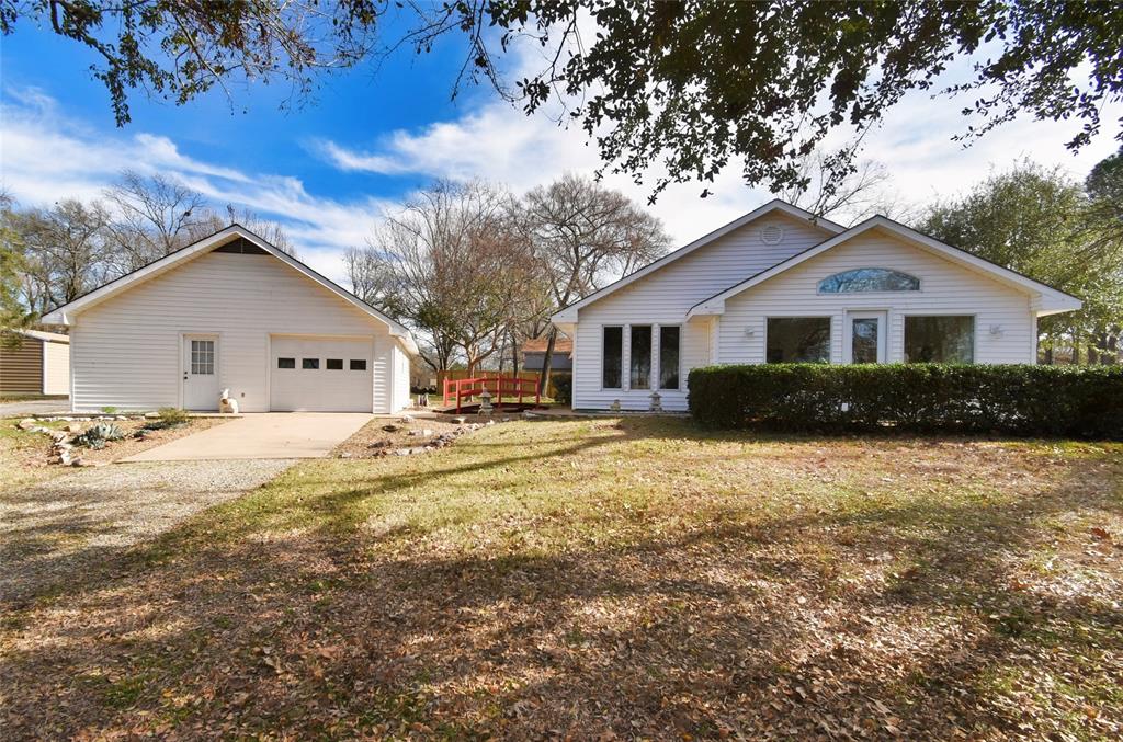 287 Private Road 5936 Property Photo 4