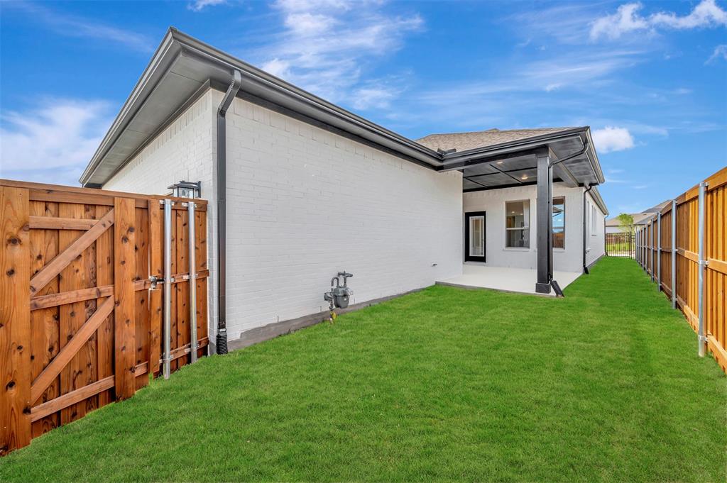 9413 Ambrosia Street Property Photo 4