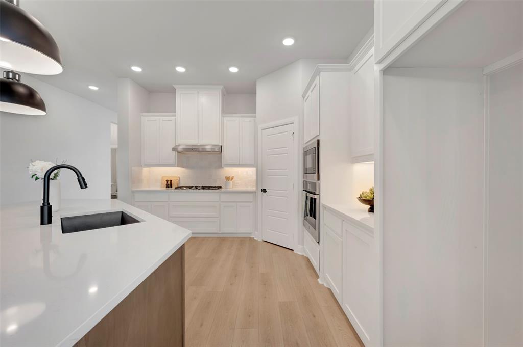 9413 Ambrosia Street Property Photo 11